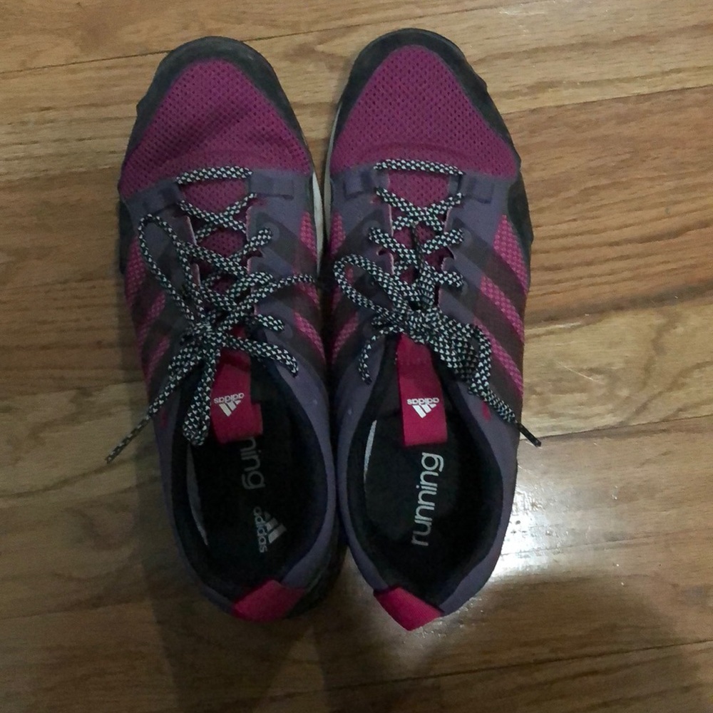 Running shoes